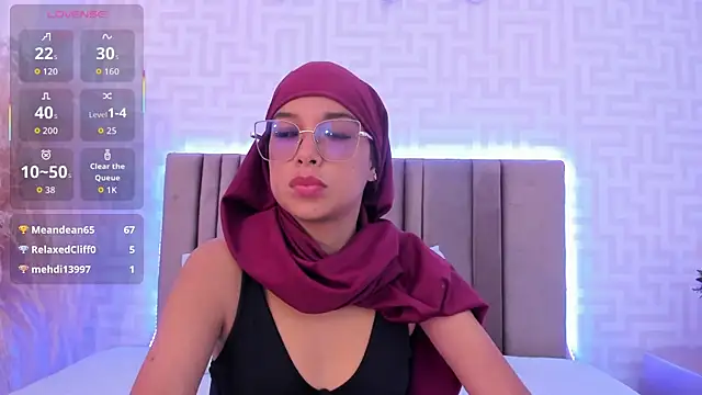 naishaa  online show from April 7, 8:00 pm