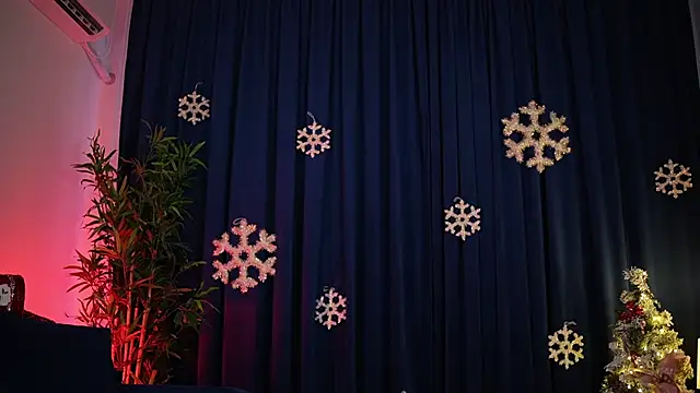  ChloeLee  online show from December 22, 12:19 pm