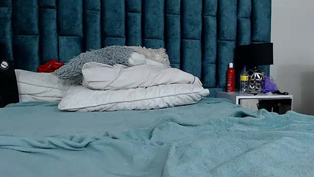 Emma Foxi online show from November 22, 9:50 pm