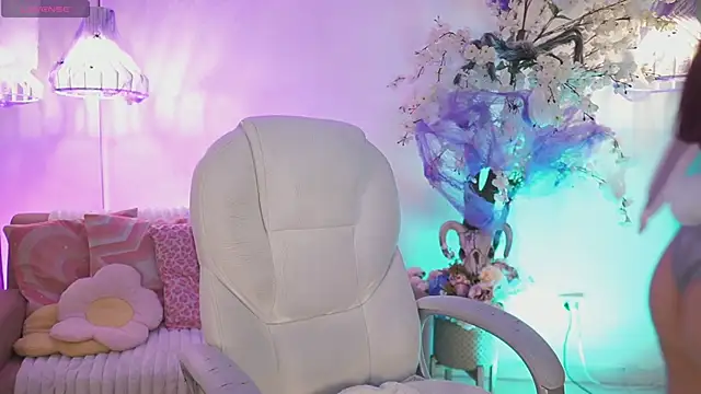 JadeSummerr online show from October 15, 11:46 am