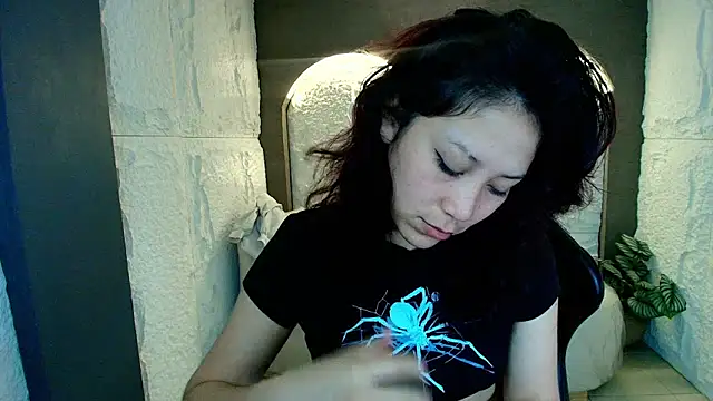 valentina r  online show from April 2, 3:15 am