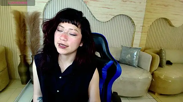 valentina r  online show from March 14, 3:51 am