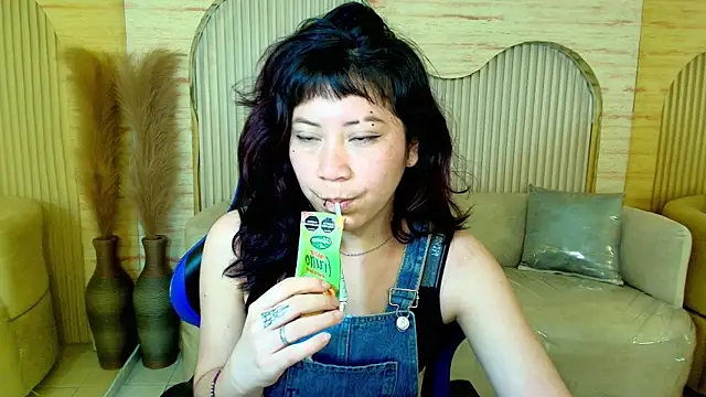 valentina r  online show from March 13, 3:41 am