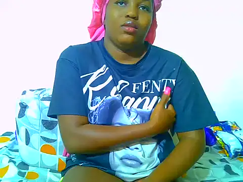SweetHoney21  online show from June 12, 5:59 am