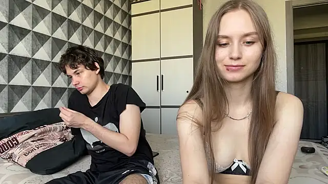 merycouple online show from February 13, 3:30 am