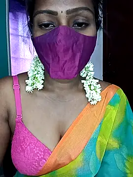 Snapshot of Tamil_kavinila chatting on October 28, 10:21 am Tamil kavinila online show from October 28, 10:21 am