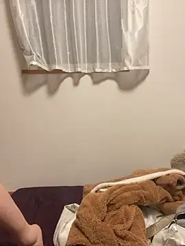 h415a812 online show from February 1, 2:27 pm