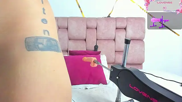 VickyVentura online show from February 3, 3:06 pm