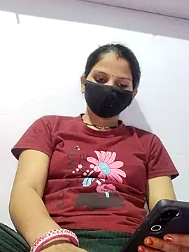 Snapshot of poojam93 chatting on October 27, 2:12 pm poojam93 online show from October 27, 2:12 pm