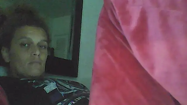 sarahkat86 online show from January 16, 9:22 pm