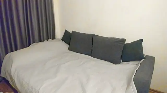 lyra x online show from March 31, 2:39 pm