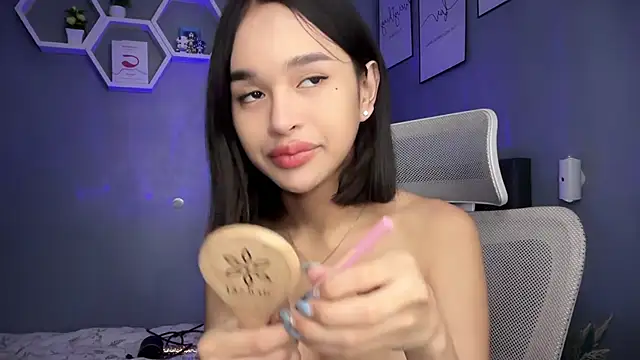 lelasohna online show from January 13, 6:30 am