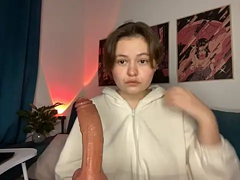 Snapshot of MoonIvy_ chatting on October 3, 5:07 pm MoonIvy online show from October 3, 5:07 pm