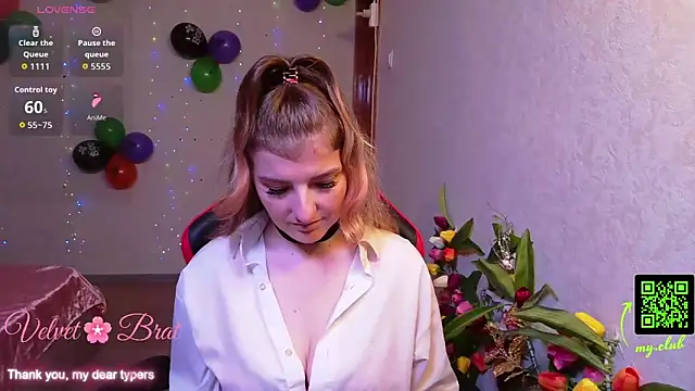 QueenInSilence online show from November 8, 11:10 pm