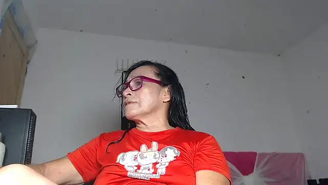 maggi hotsson online show from May 8, 5:54 am