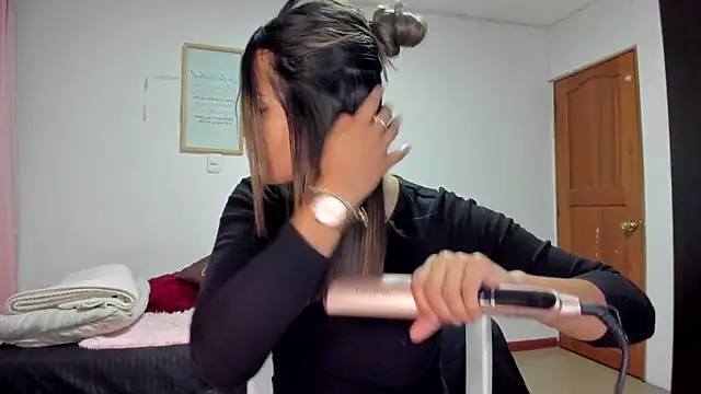 Ana  Pink online show from March 15, 12:12 am