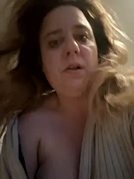 butterfly2222 online show from October 18, 5:43 am