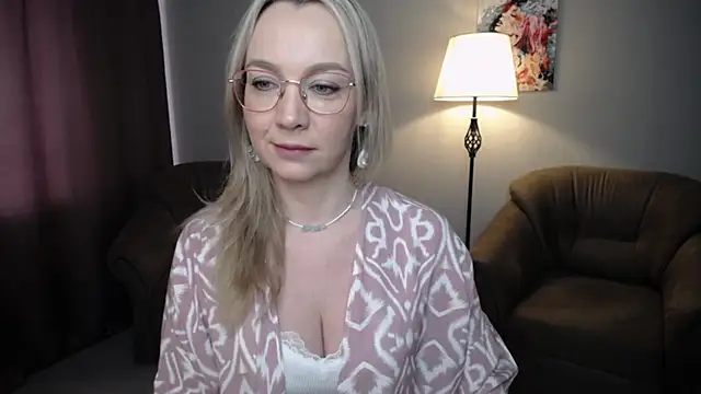 Ava Elior online show from April 18, 11:24 am