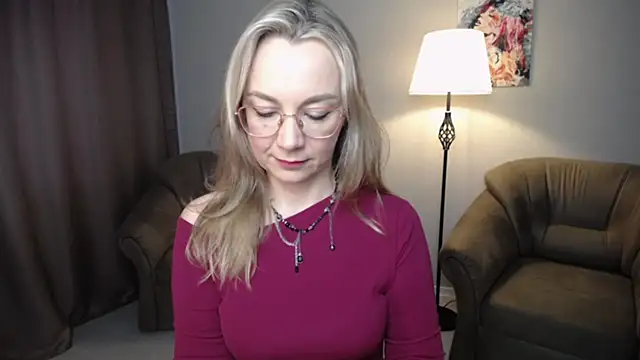 Ava Elior online show from March 22, 8:20 am