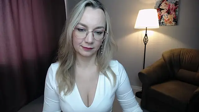 Ava Elior online show from February 21, 11:11 am