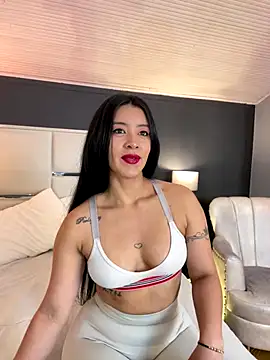 BellaFernandez   online show from November 19, 1:00 pm