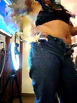 Snapshot of Megara_25 chatting on October 6, 4:12 pm Megara 25 online show from October 6, 4:12 pm