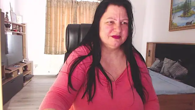 KendraSecrets online show from February 3, 2:33 pm