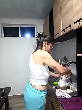 stivenlujan69 online show from October 25, 1:02 am