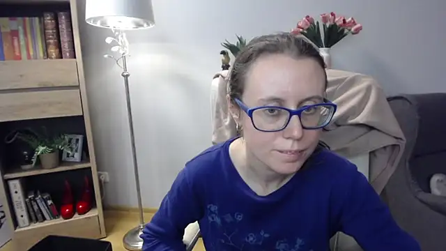 sweetxLizzy online show from March 2, 7:15 am