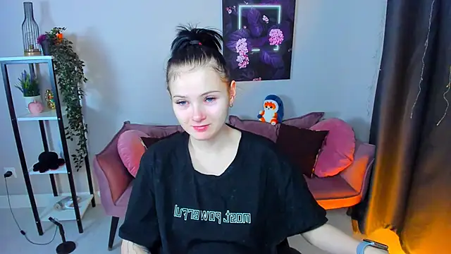 Leila xxBaby online show from November 23, 11:45 am