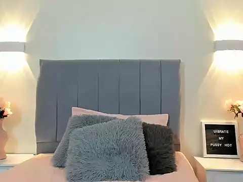 Emiily cooper x online show from September 19, 1:54 pm