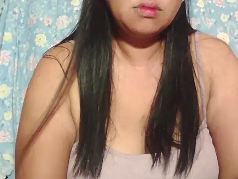 hotolivia34 online show from November 17, 5:02 pm