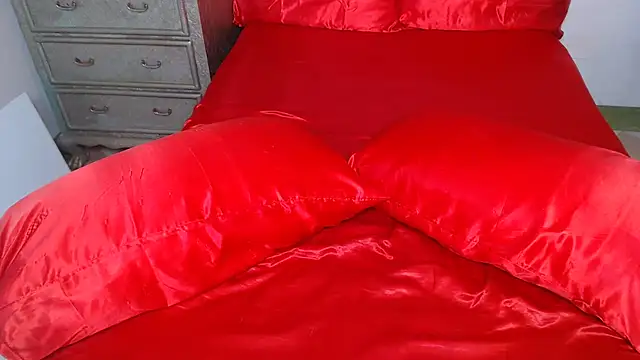 Ambra  online show from October 26, 2:56 pm