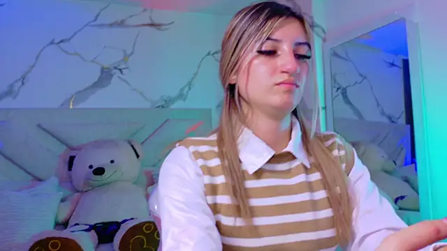  aitana 001 online show from March 28, 7:46 pm