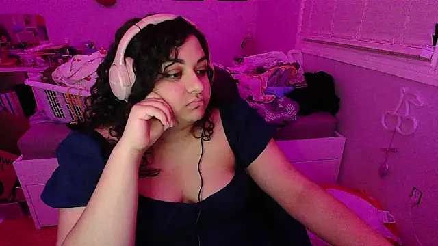 Snapshot of chericheesecake chatting on September 21, 4:44 am chericheesecake online show from September 21, 4:44 am