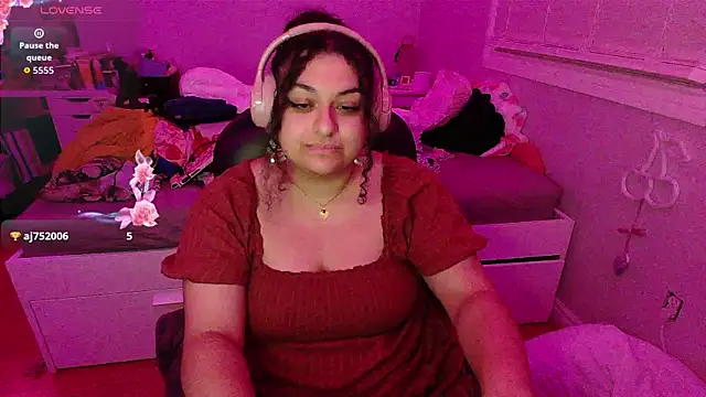 Snapshot of chericheesecake chatting on September 28, 3:57 am chericheesecake online show from September 28, 3:57 am