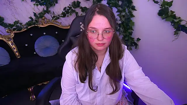 SophieDreamss online show from November 19, 3:01 pm