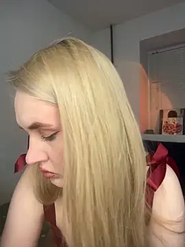 KiraBerht online show from February 11, 2:04 am