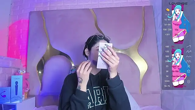 Niina Sissy online show from March 20, 4:39 am