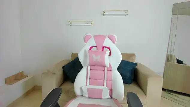 april smiith online show from January 19, 12:12 pm