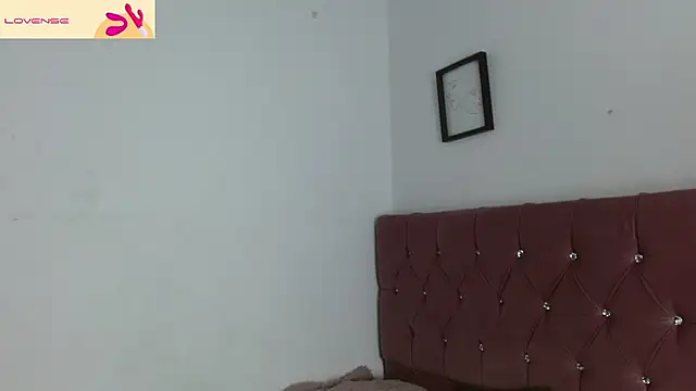 naomi campbel  online show from March 21, 1:49 pm