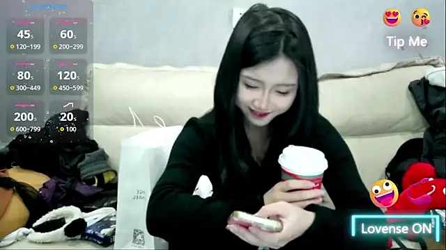 xiaoLI-2025 online show from February 15, 8:24 am