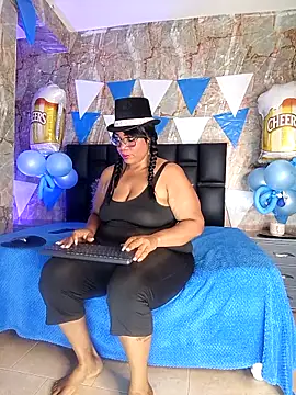 Snapshot of aranzzalatin chatting on September 29, 11:59 am aranzzalatin online show from September 29, 11:59 am