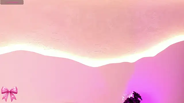 LeylaWoods online show from October 10, 12:32 pm