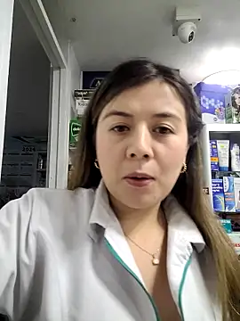 Snapshot of Sophie_del_Castillo chatting on October 19, 12:01 am Sophie del Castillo online show from October 19, 12:01 am