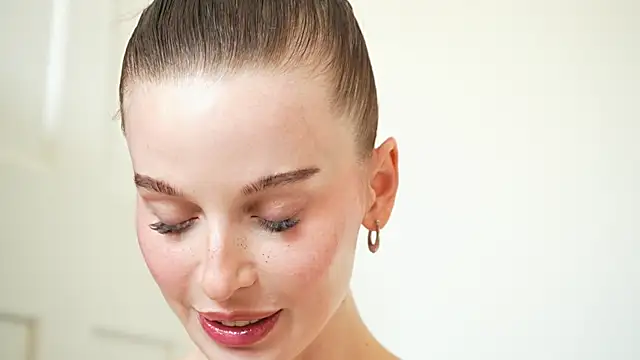 ellaa91 online show from October 31, 6:56 pm