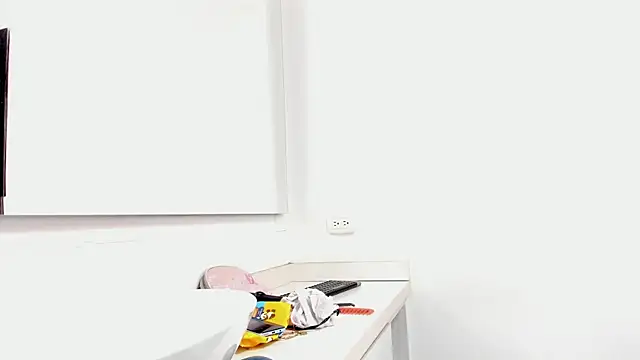 TANISHA HILL online show from November 25, 6:42 pm