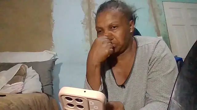 Nicky52 online show from April 16, 11:29 pm