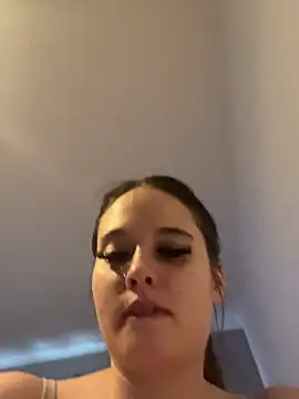 LollyLove  online show from February 15, 11:20 am