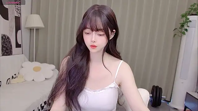 uikyy1 online show from May 19, 7:48 am